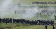 150th anniversary reenactment at Gettysburg. Photo 32408139 | Antietam © Alan Crosthwaite | Dreamstime.com